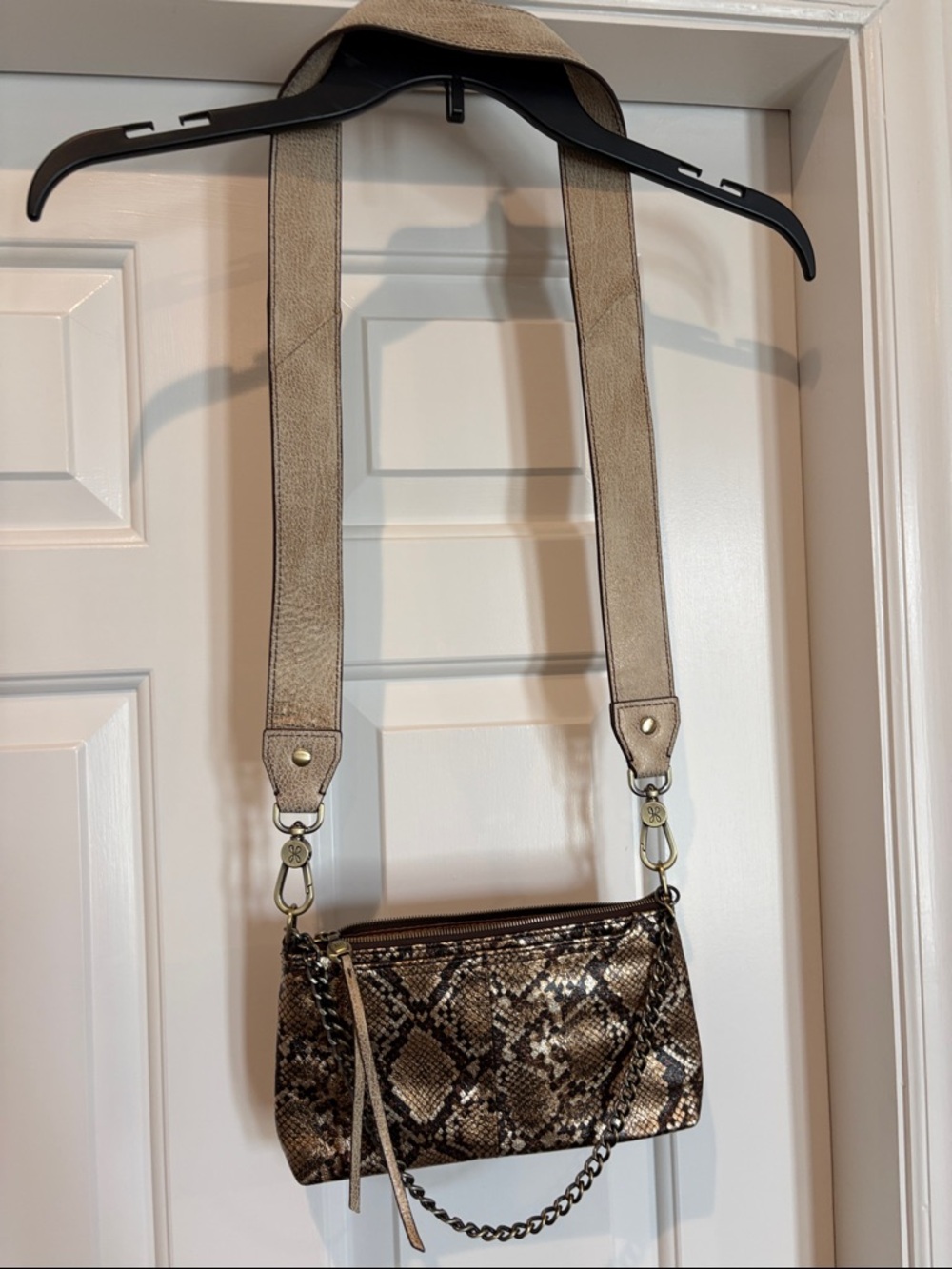 HOBO Darcy Luxe Crossbody in Printed Leather - Golden Snake